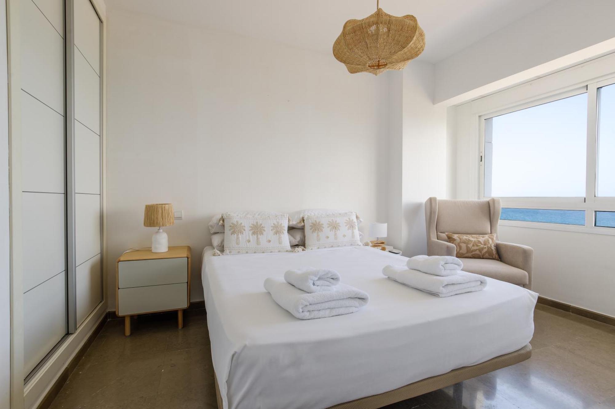 מאלגה Miradores Malagueta Beach מראה חיצוני תמונה
