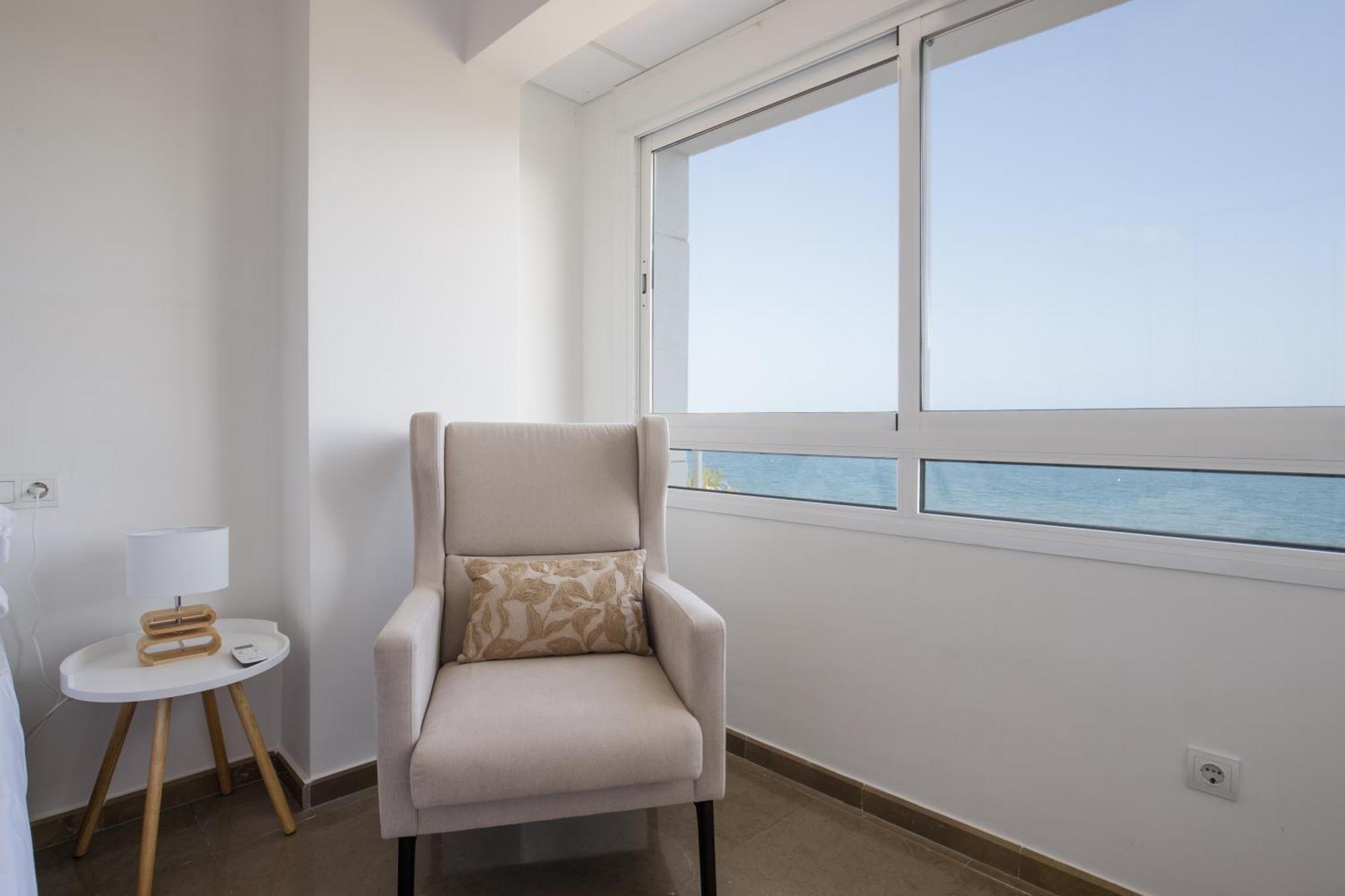 מאלגה Miradores Malagueta Beach מראה חיצוני תמונה
