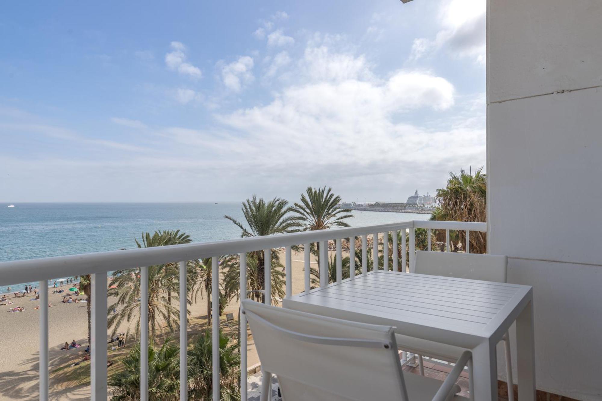 מאלגה Miradores Malagueta Beach מראה חיצוני תמונה